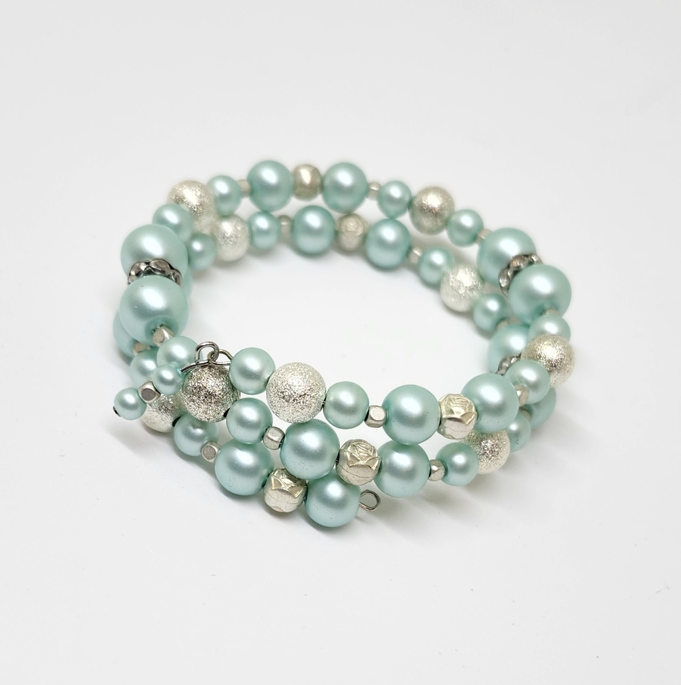 Wire wrap bracelet